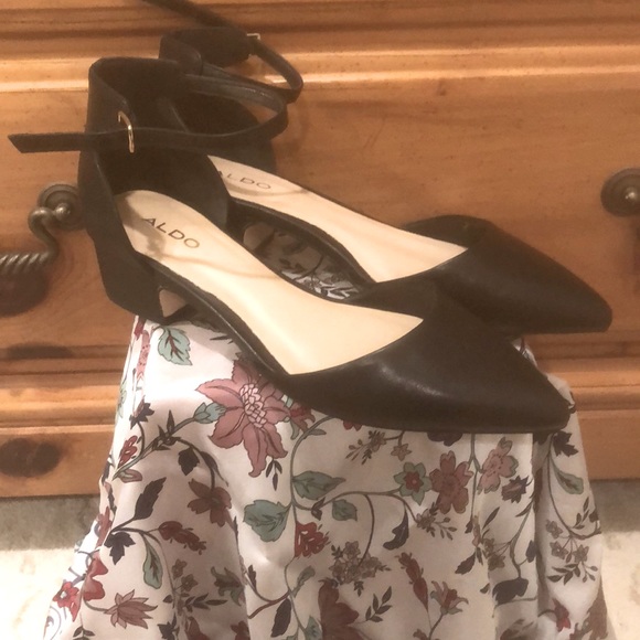 Aldo black size 6 shoe - Picture 1 of 6